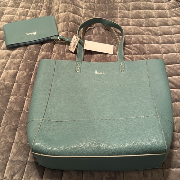 Harrods Reversible Bag - Picture 2 of 10